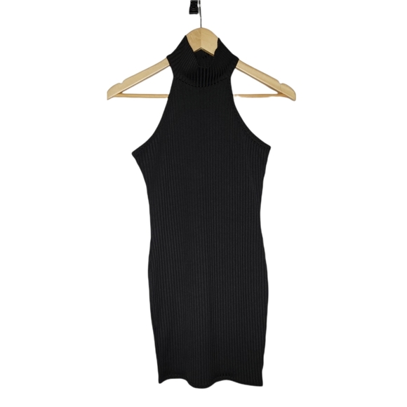 Black Ribbed Dress From Pretty Little Thing - Picture 2 of 4